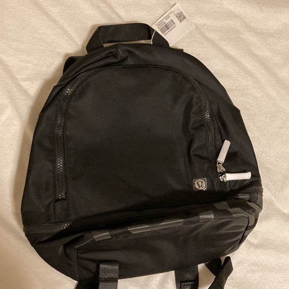 Lululemon City Adventure Backpack Mini 11L Black Graphite Grey - Picture 8 of 11